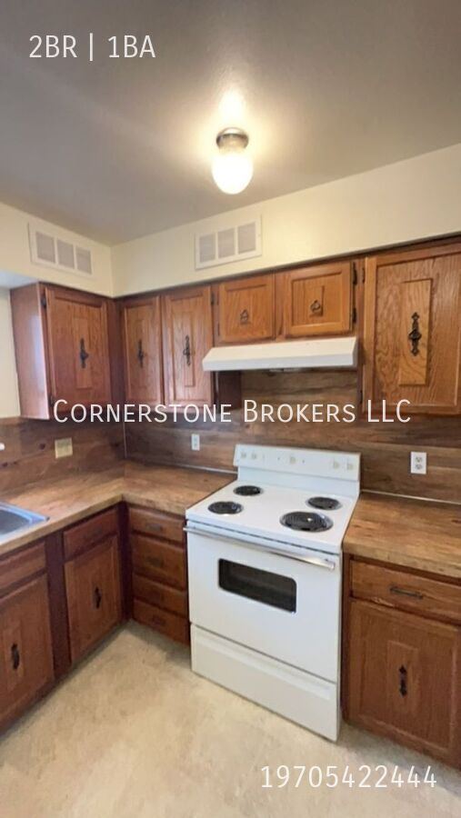 Photo - 222 Applewood Ct