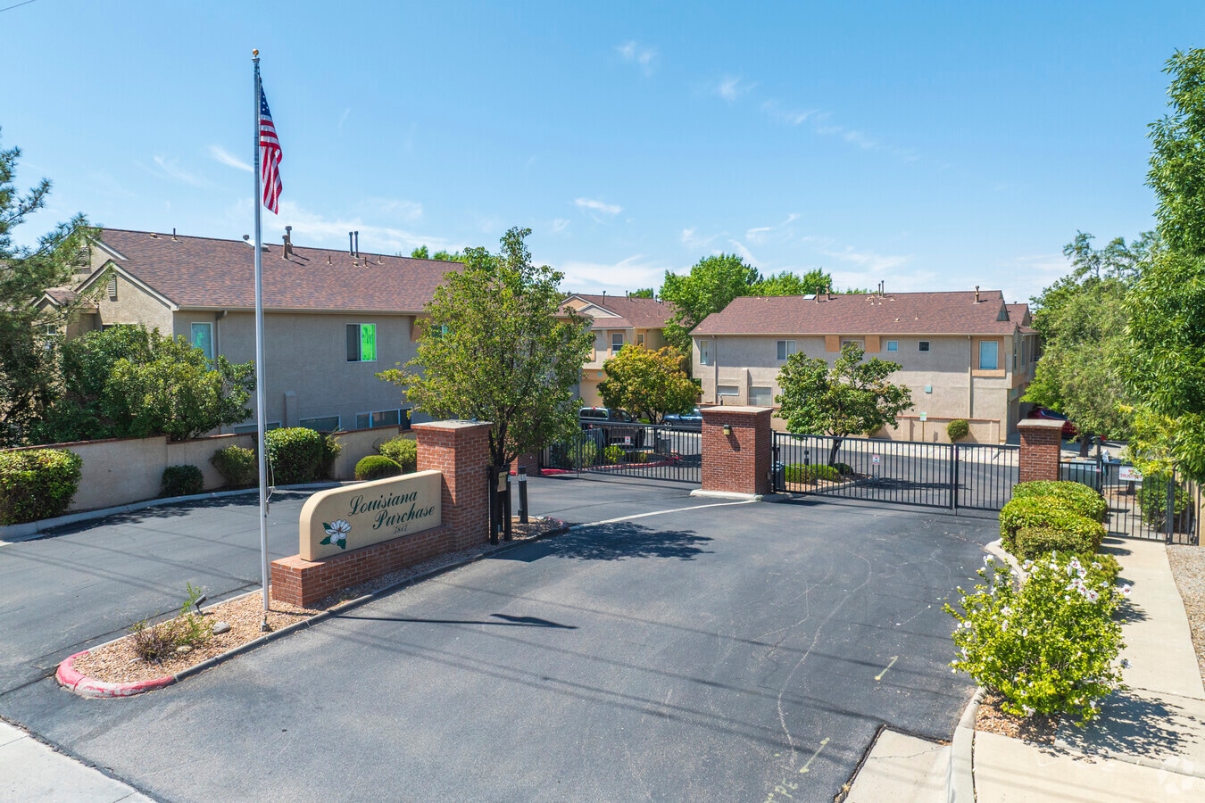 Entrance - The Louisiana Purchase Condominiums