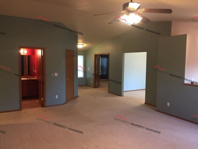 Photo - STATUS: *RENTED* | R109 |  $2,195.00 a mon...