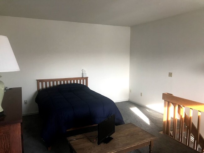 Photo - 1 Bedroom/ 1 Bath Apartment