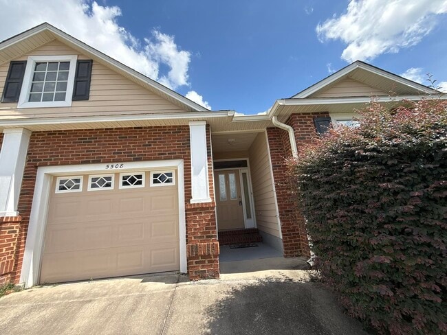 Building Photo - 5508 Hampton Woods Way Rental