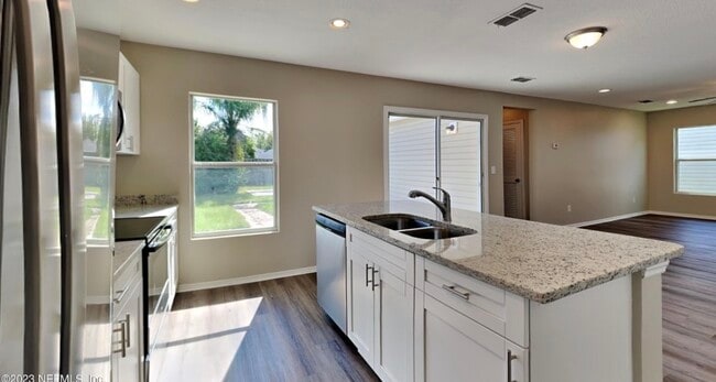 Photo - 11907 Alexandra Dr