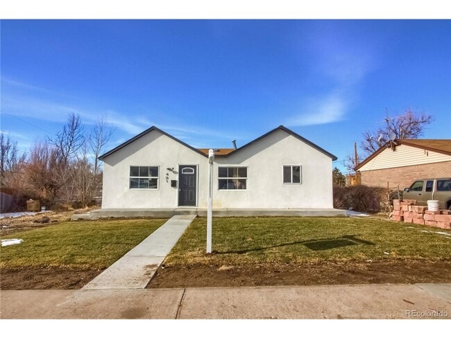 Building Photo - BEAUTIFUL 3bd/2ba Home in Denver, CO! Avai...