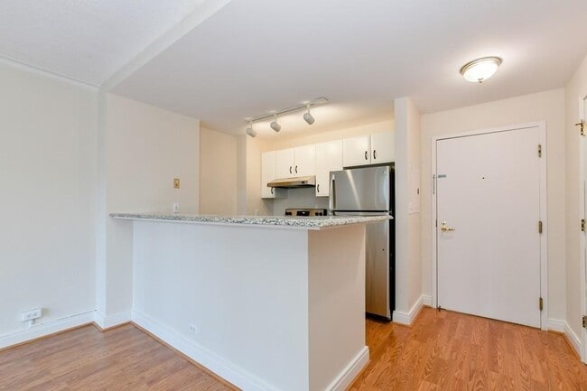 Photo - 534 Beacon St Unit 502