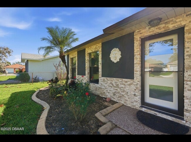 Photo - 3 Bedroom with Florida Room and Shed Available Now - Daytona Beach