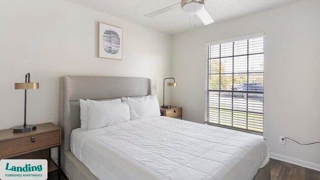 Photo - 1408 Teasley Ln Unidad 3412