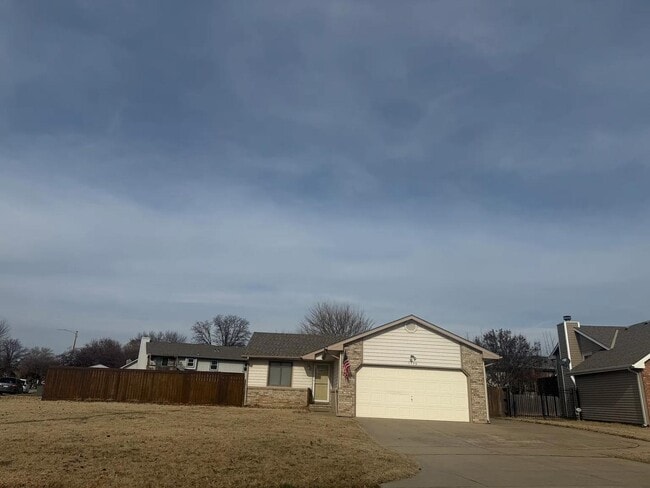 Building Photo - 5436 S Stoneborough Ct