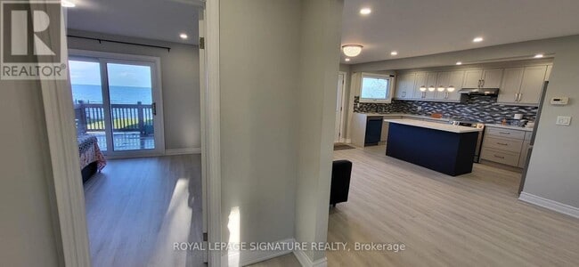 Photo - 80 Seabreeze Crescent