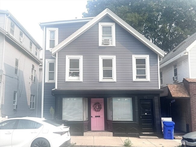 Building Photo - 95 Boylston St Unit 3