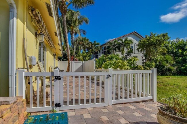 PATIO - 1123 Highland Beach Dr Unidad 5