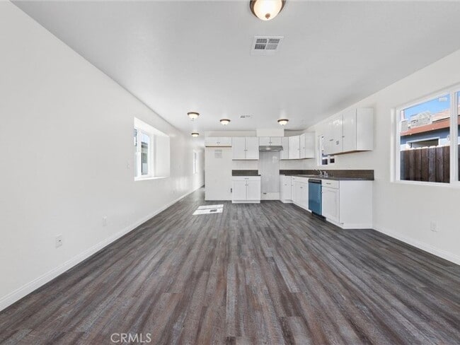 Photo - 6 S Owens St