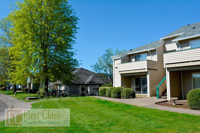 Photo - MAXWELL MANOR
