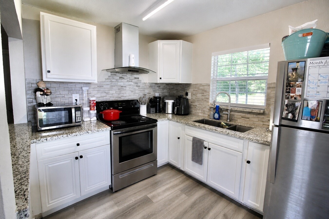 Photo - 1422 Papendorf Ln