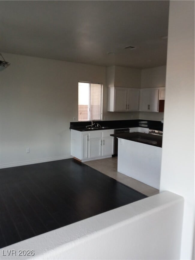 Photo - 1432 Evening Song Ave