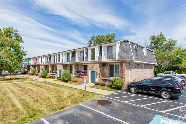 Emerson Square Apartments - Emerson Square Apartments