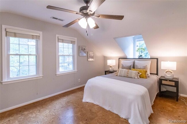 Photo - 1834 Fairview St