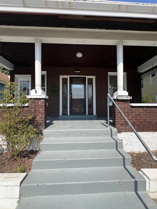 Photo - 6515 Vine St