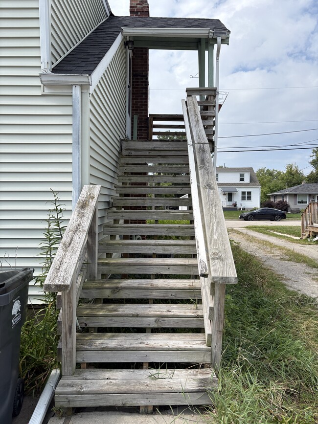 Photo - 161 Plummer Ave