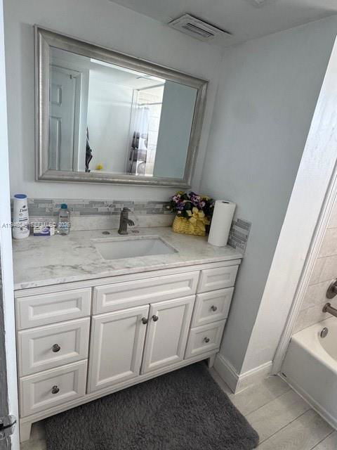 Photo - 1075 NE Miami Gardens Dr