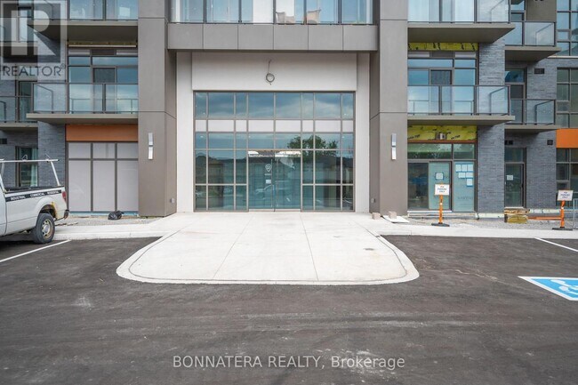 Photo - 450 Dundas St E Unit 223