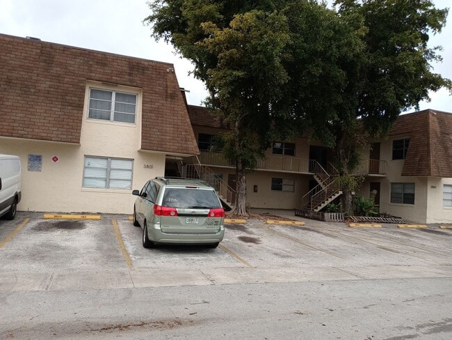Photo - 3801 SW 59 Terr Davie, FL 33314