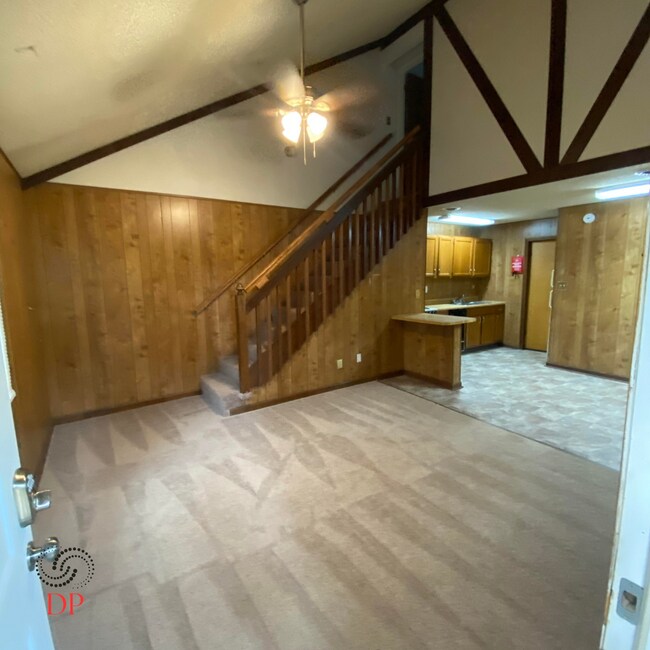 Photo - 4930 Charwood Trail NW