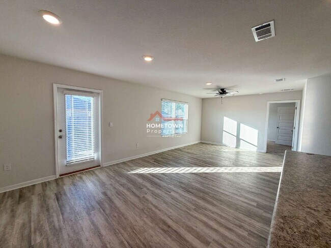 Photo - 4425 Redbay Ct