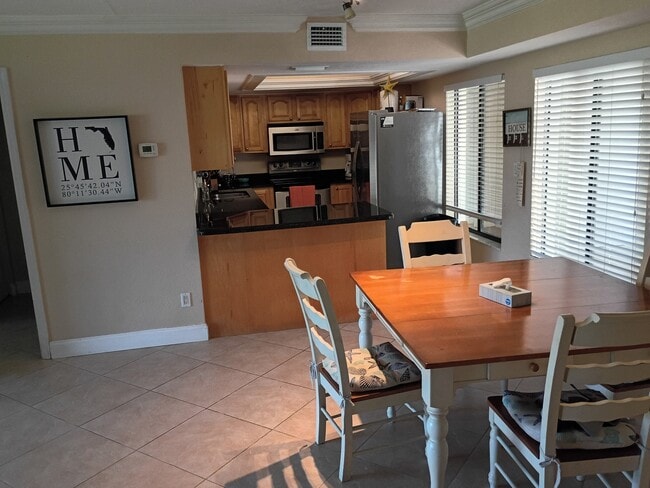 Building Photo - 2400 S Ocean Dr Unit Catamaran I, #2212
