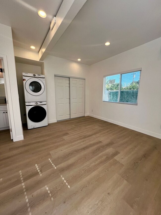 Photo - 1962 Harbor Ave Unit 1962 A