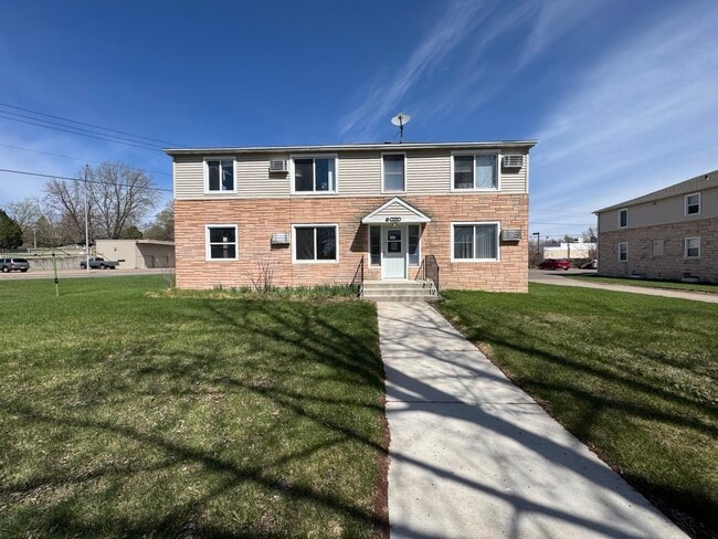 Building Photo - 1710 Goff Ave Unit 3