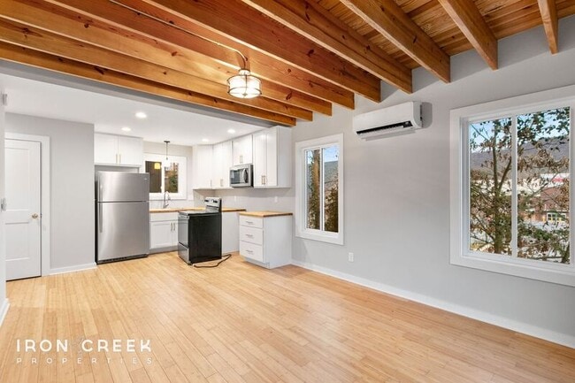 Photo - 32 E Citra St