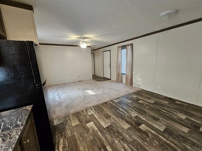 Photo - 46000 Geddes Rd