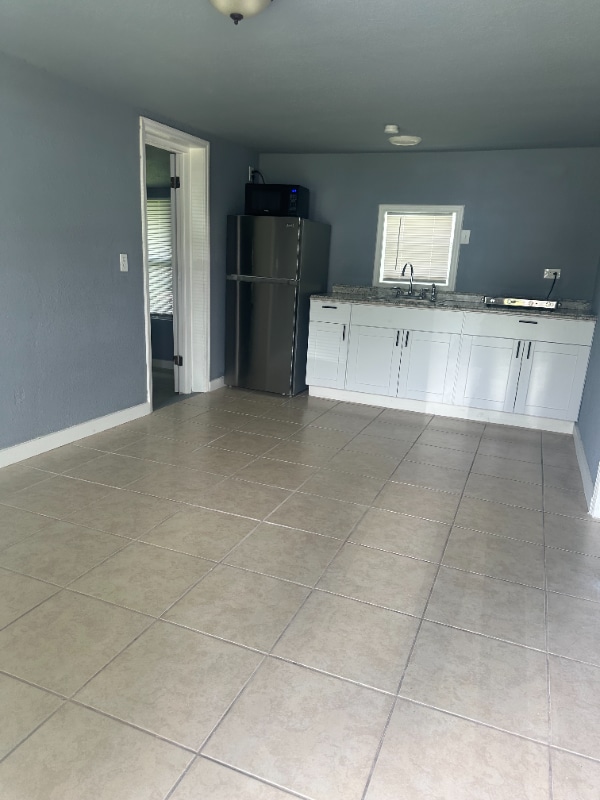 Photo - 1064 N Tamiami Trl
