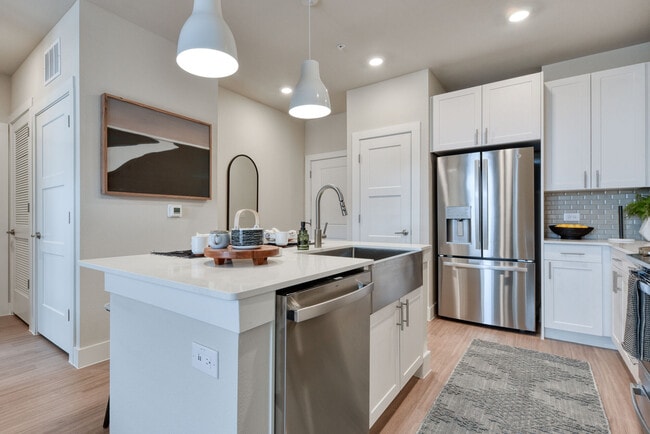 Lenox Grandview apartments — community photo