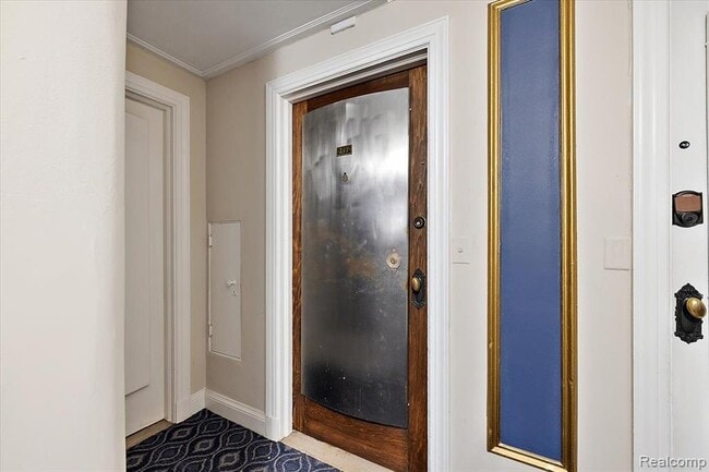 Photo - 15 E Kirby St Unit 217