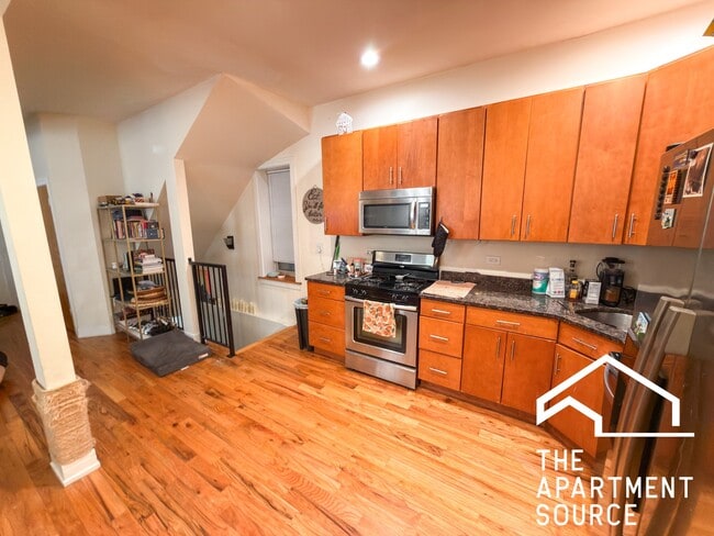 Photo - 2835 N Damen Ave Unit 1F