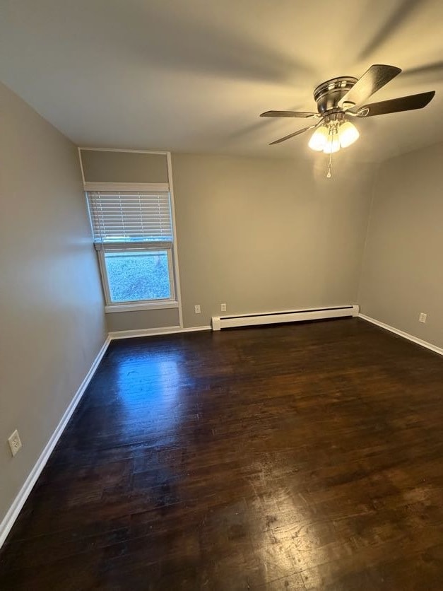 Bedroom with window & ceiling fan - Stewart Woods