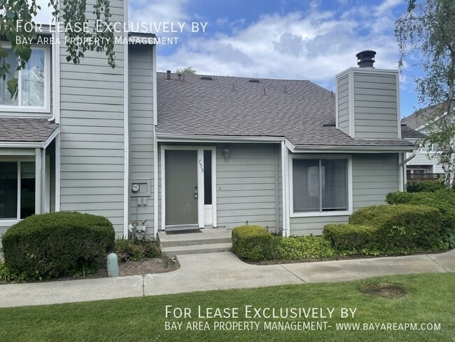 Building Photo - 755 Vespucci Ln