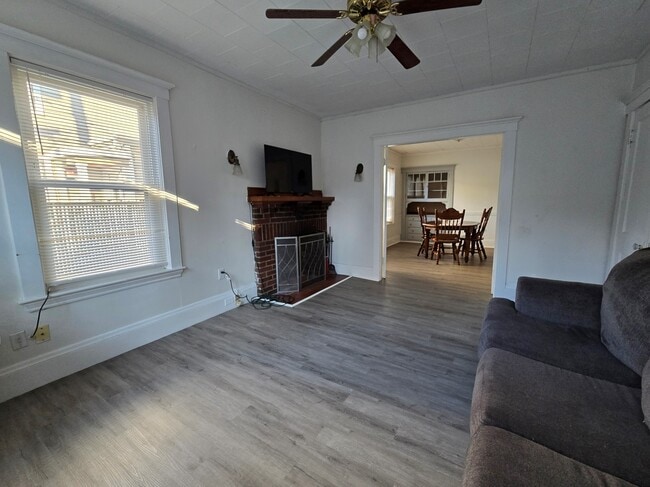 Photo - 63 Pinckney St Unit 1