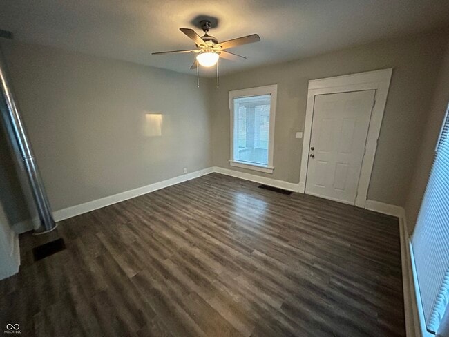 Photo - 1134 Lasalle St