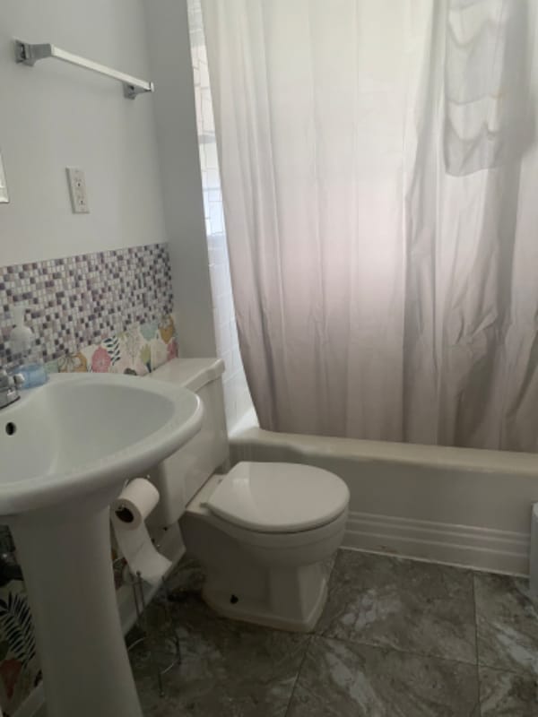 4035 Lyndale Ave Townhome Townhome Rental in Baltimore MD