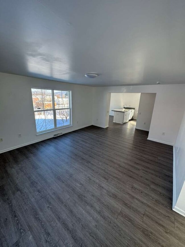 Photo - 333 Wylie Ave