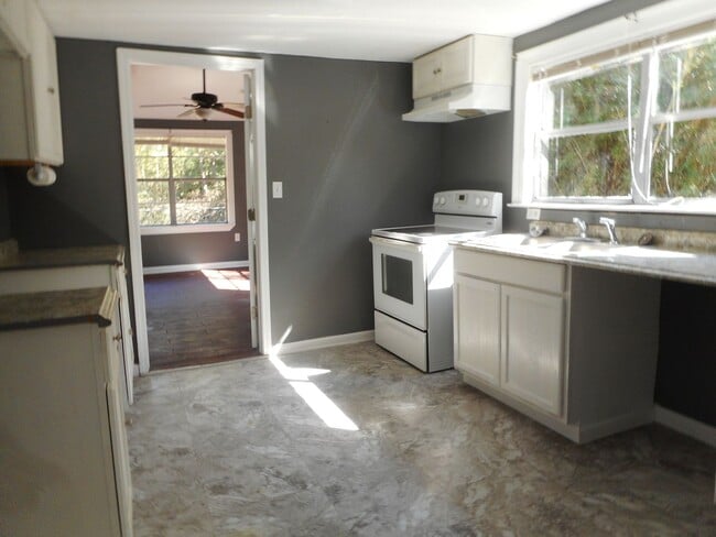 Photo - Adoreable 3 BR 1.5 Bath home!