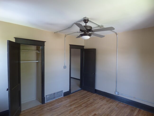 Photo - 3935 Michigan Ave Unit 1N