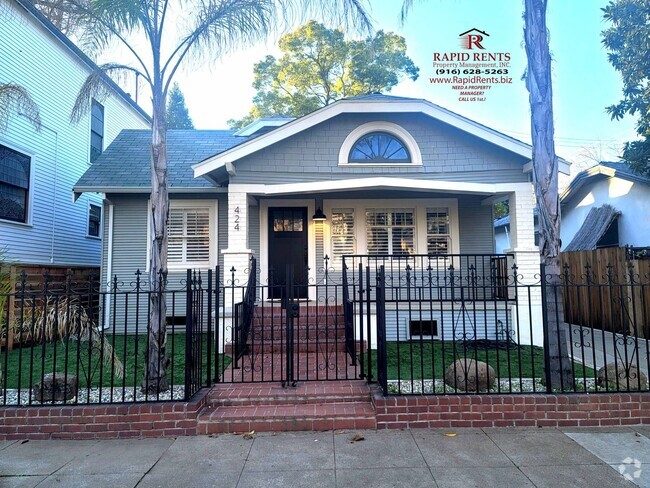 Building Photo - Beautiful Craftsman Charm in the Heart of ... Rental