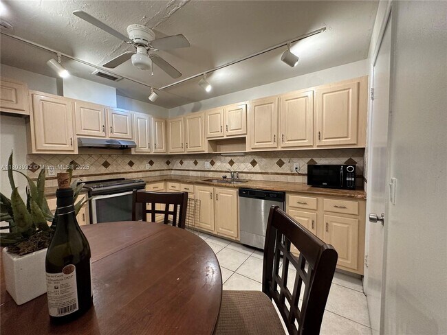 Photo - 8003 Ambach Way Townhome