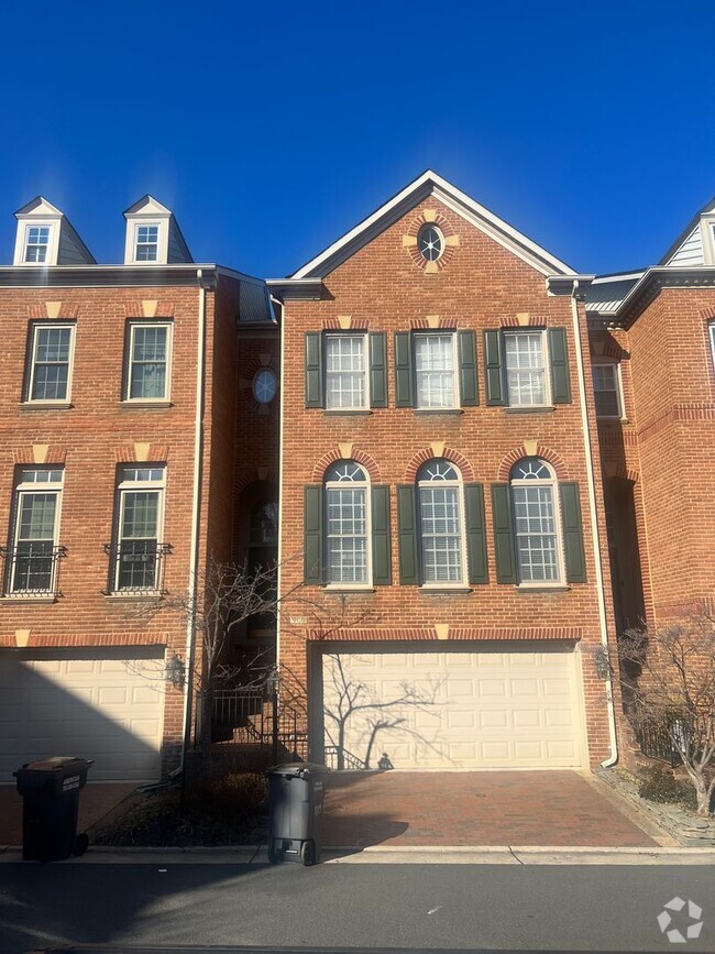 Building Photo - Potomac Greens: Luxury 4-Level Townhome, 2...