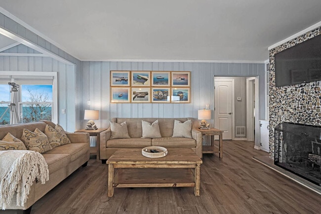 Photo - 7 Oak St Unit ID1262272P