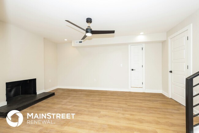 Photo - 922 Crescent Hill Rd