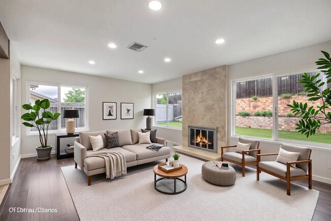 Photo - 222 Avenida Chapala